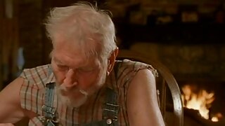 استخدمت رايلي أصابعها ولسانها لإرضاء القطة في أبريل فيلم سكس محارم اجنبي